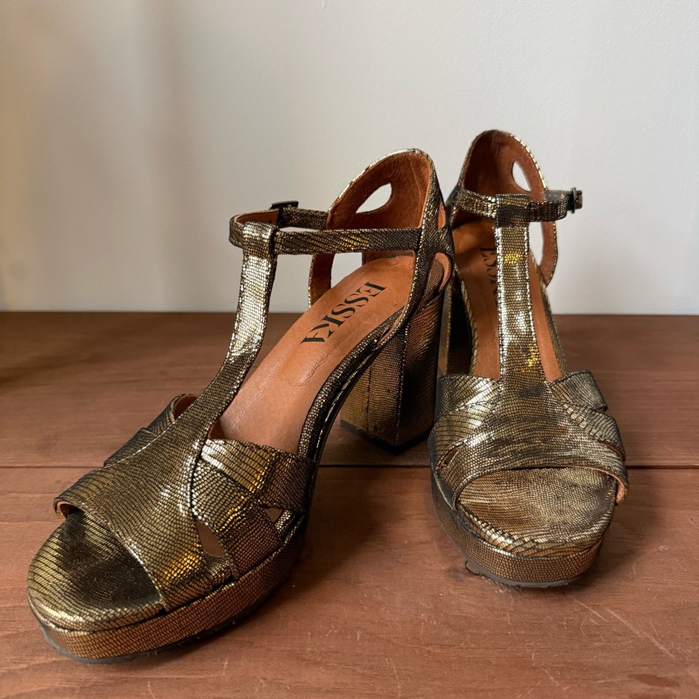 Esska Valerie Gold Heel Strappy Sandal - 39 - Picture 3 of 10